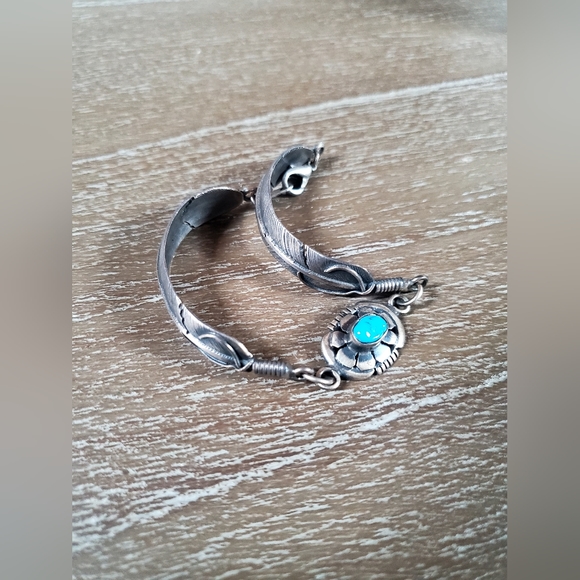 Silver feather boho bracelet - Picture 3 of 4